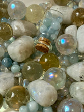 Load image into Gallery viewer, Wedding Confetti Scoop - Dragon Mama Crystals 