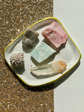 Load image into Gallery viewer, MYSTERY Raw Gift Set - Dragon Mama Crystals 