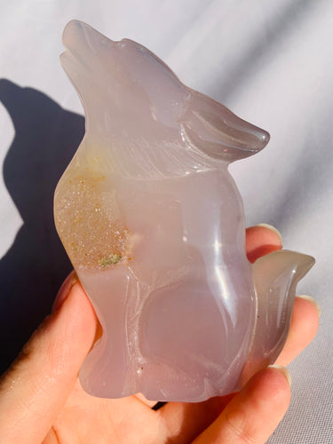 Agate Wolf - Dragon Mama Crystals 