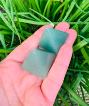 Load image into Gallery viewer, Green Aventurine Mini Pyramids - Dragon Mama Crystals 