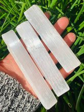 Load image into Gallery viewer, Selenite Raw - Dragon Mama Crystals 