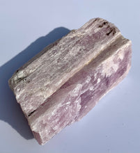 Load image into Gallery viewer, Kunzite Raw - Dragon Mama Crystals 