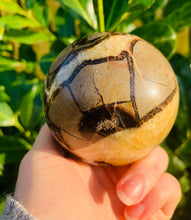 Load image into Gallery viewer, Septerian Spheres Large - Dragon Mama Crystals 