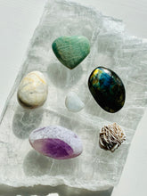 Load image into Gallery viewer, MYSTERY Mixed Gift Set - Small - Dragon Mama Crystals 