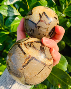 Septerian Spheres Large - Dragon Mama Crystals 