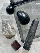 Load image into Gallery viewer, Healing Trauma Black Crystal Gift Set - Dragon Mama Crystals 