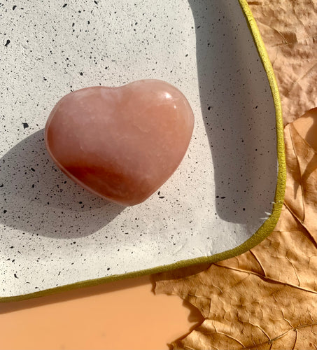 Carnelian Heart - Dragon Mama Crystals 