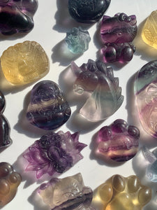 Fluorite paw mini - Dragon Mama Crystals 