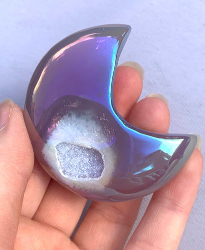 Aura Agate Moon - Dragon Mama Crystals 
