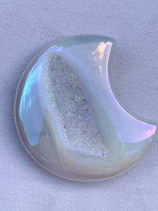 Aura Agate Moon - Dragon Mama Crystals 